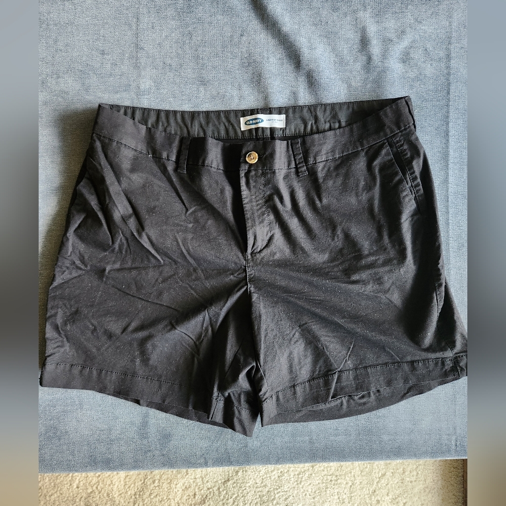 Old Navy Everyday Short Mid Rise size 18